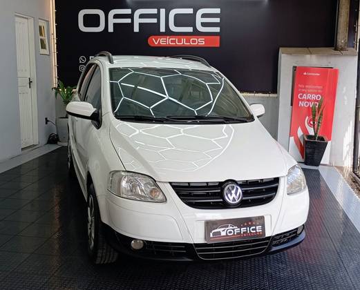 VOLKSWAGEN SPACEFOX 1.6 MI PLUS 8V FLEX 4P MANUAL VOLKSWAGEN SPACEFOX 1.6 MI PLUS 8V FLEX 4P MANUAL
